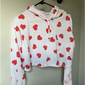 White crop top hoodie with hearts
